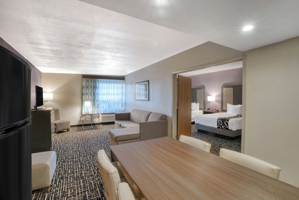 La Quinta Inn & Suites by Wyndham Glenwood Springs 39/56
