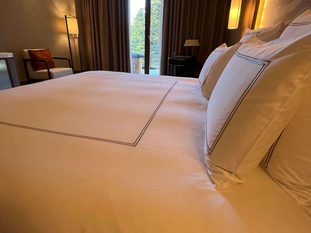 Executive, Double Bed, Forest View