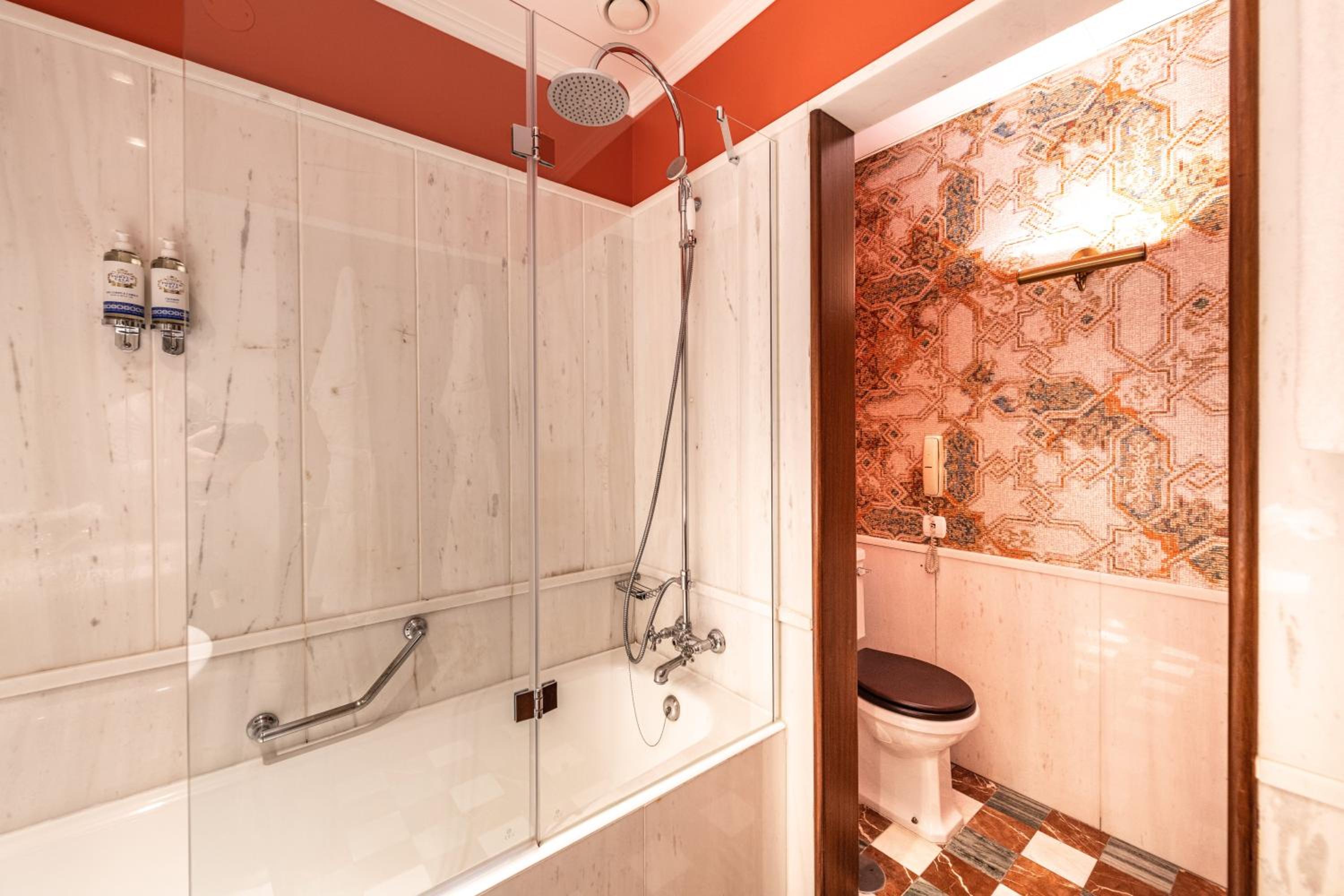 غرفة بسرير مزدوج بإطلالة على الحديقة مع سرير إضافي، Pestana Palace Lisboa 7/8