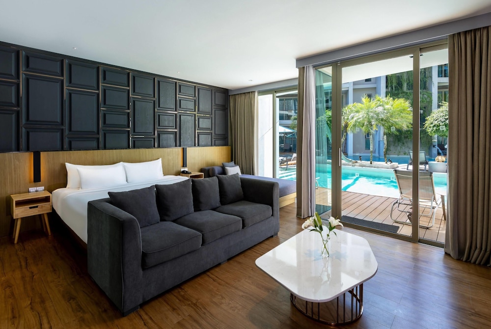 Wyndham Grand Nai Harn Beach Phuket 27/50