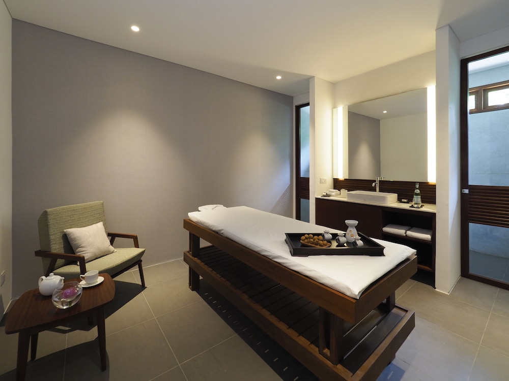 THE BALE PHNOM PENH HOTEL 25/52