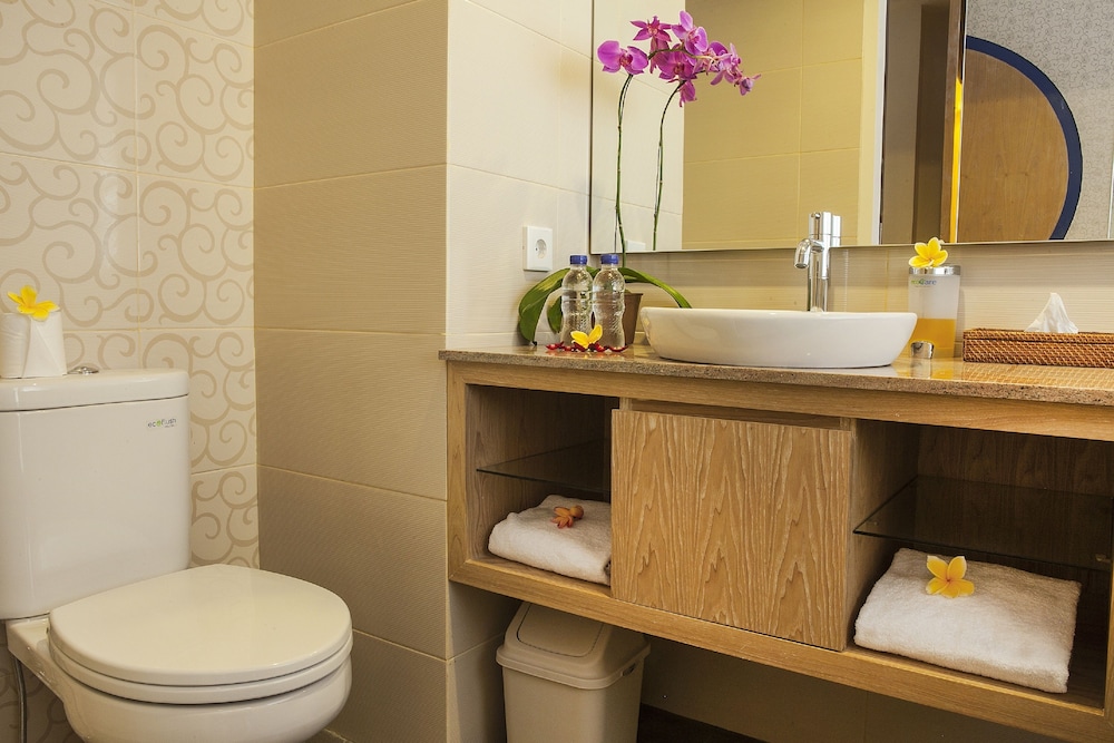 Natya Hotel Kuta 43/49