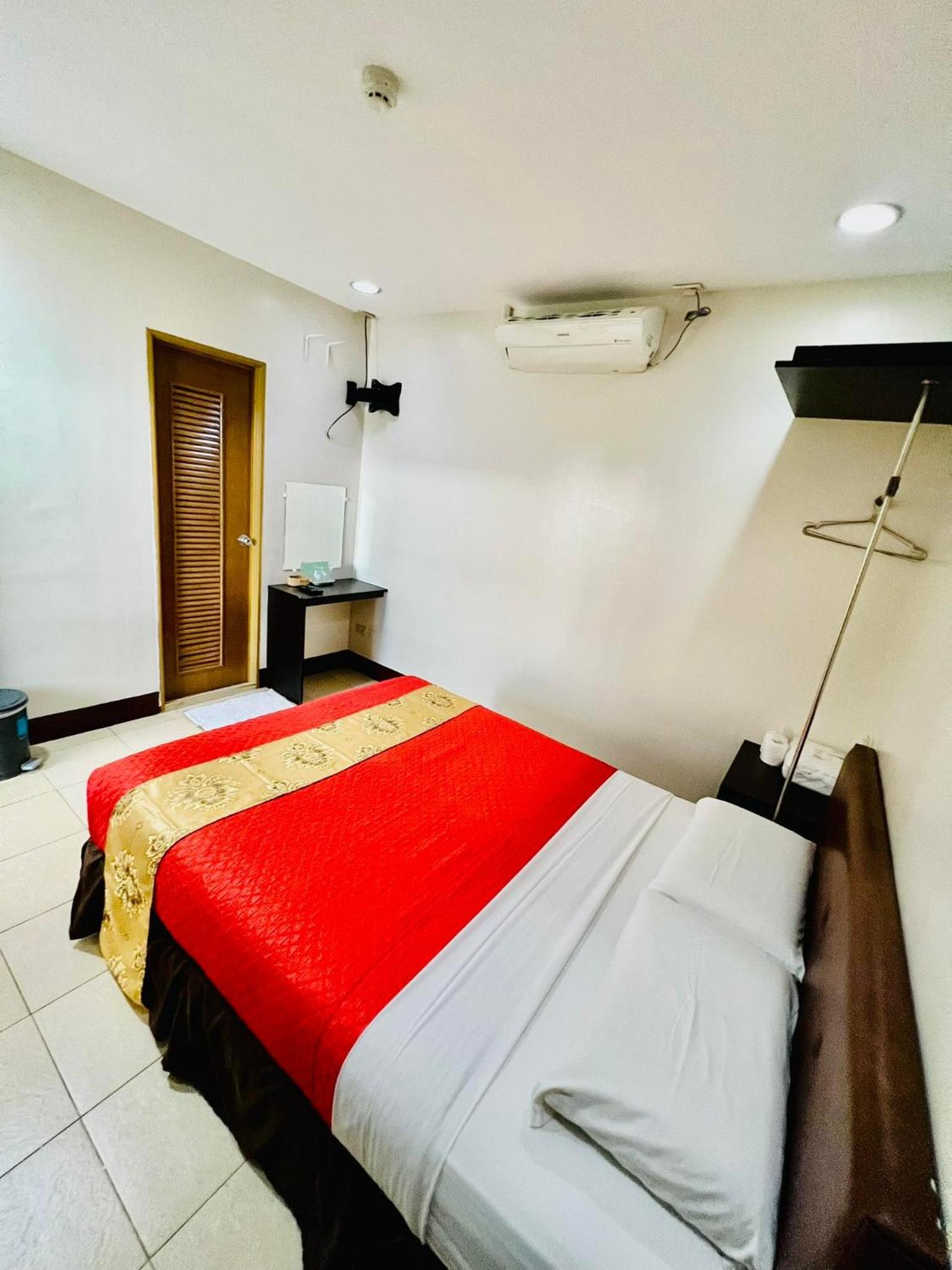 Park Avenue Residence Inn &amp; Suites 2/27
