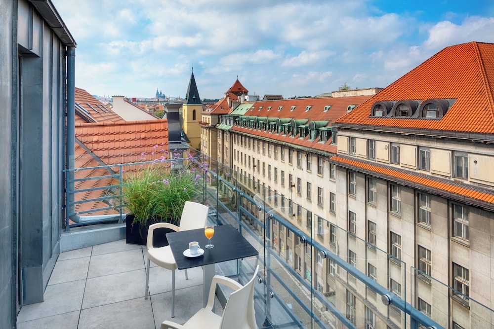 Hotel Clement 2/50