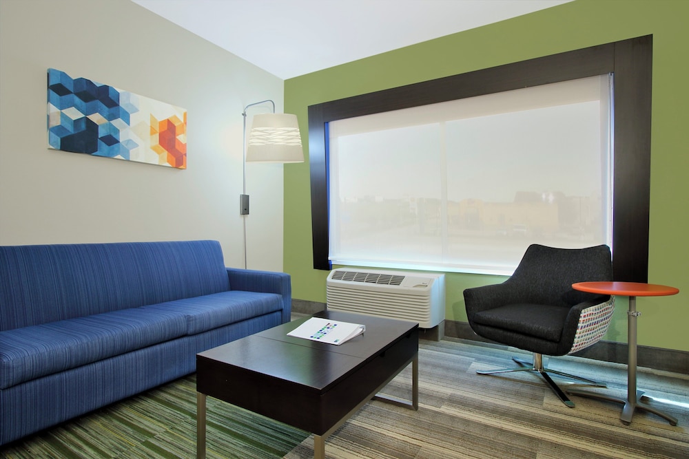 Holiday Inn Express And Suites Katy 28/54