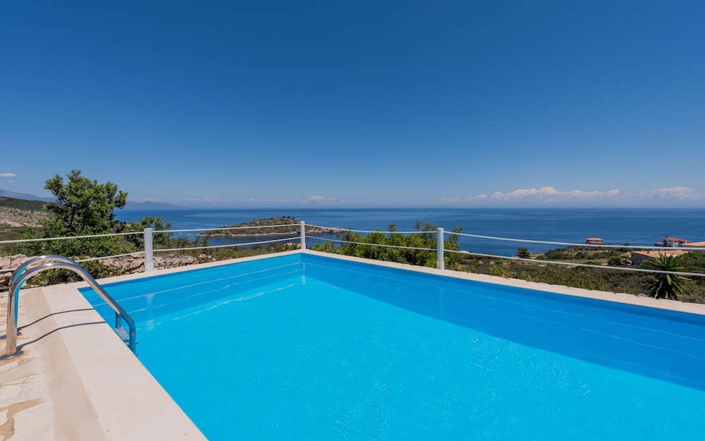 Orfos Villas 25/50