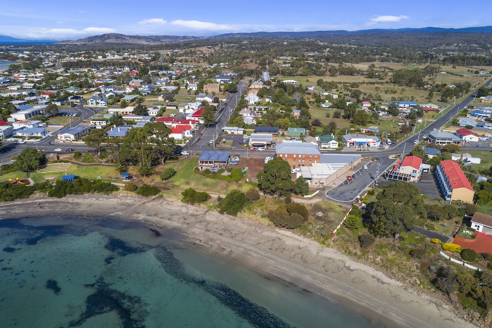 Amos House Swansea Ocean Villas 21/26