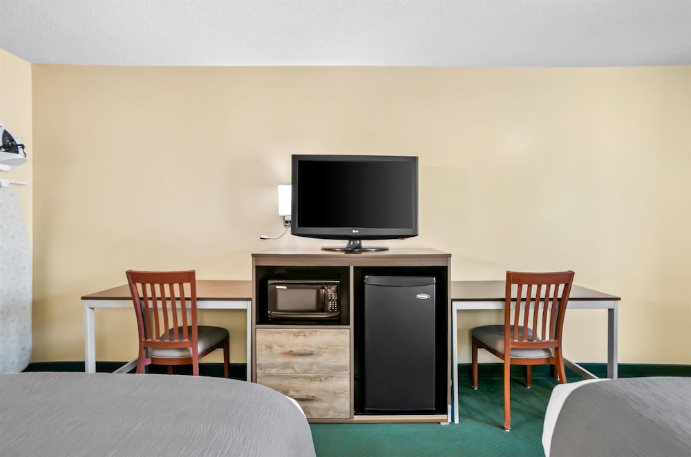 Americas Best Value Inn Rome 35/50