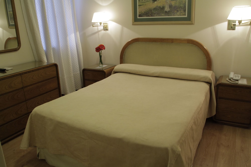 Crillon Mendoza 11/67