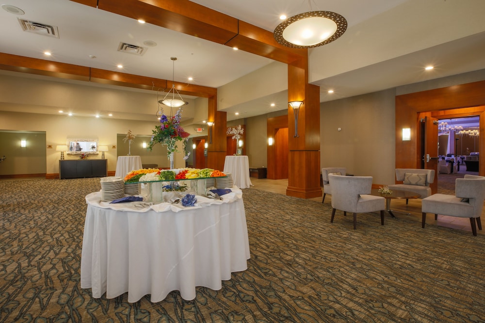 Doubletree By Hilton Hotel Rochester 9/80