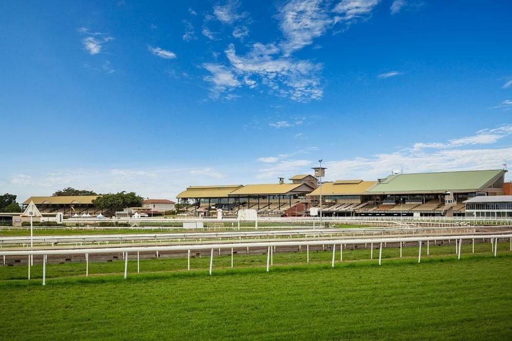 Quest Ascot 2/25