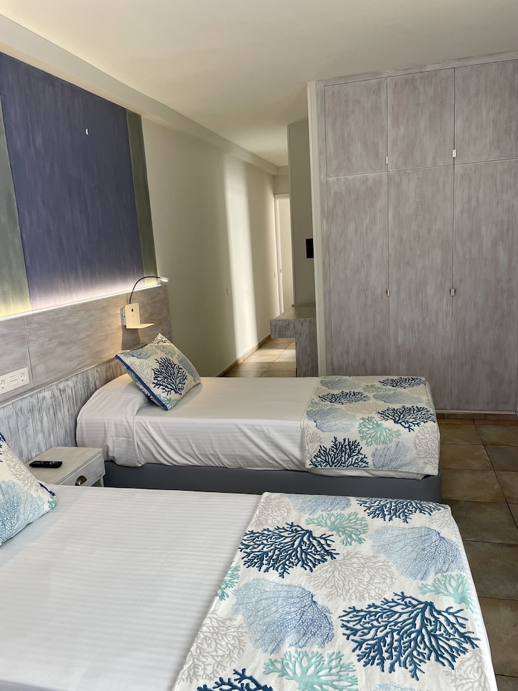 Hotel Idafe 24/50