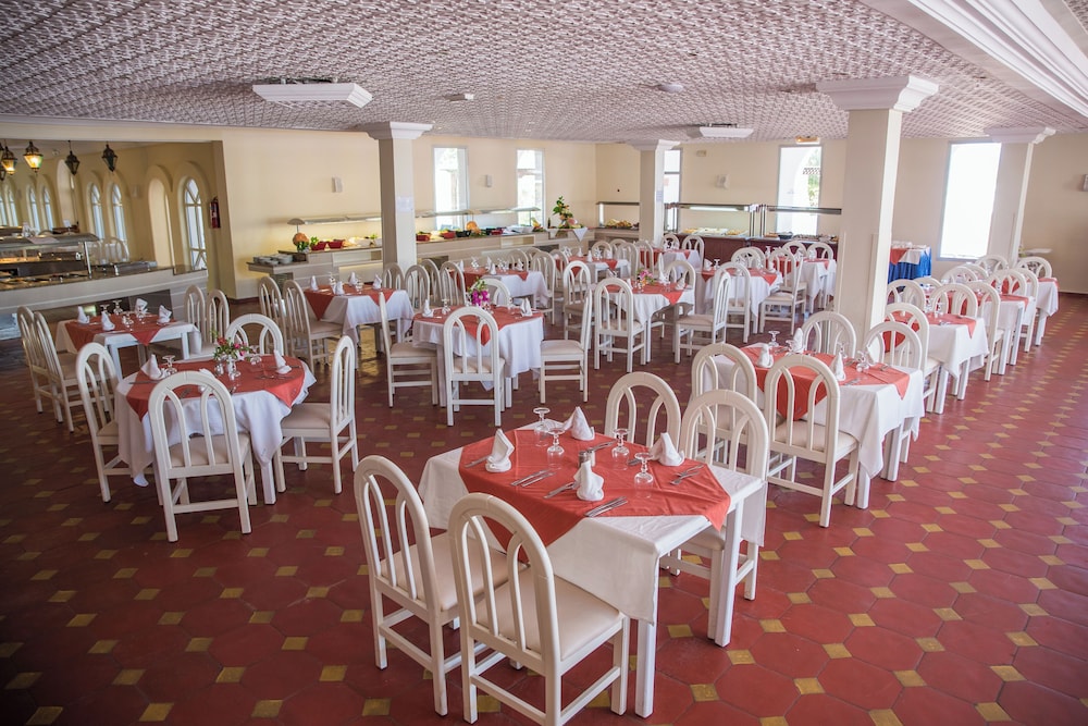 Shems Holiday Village 44/71