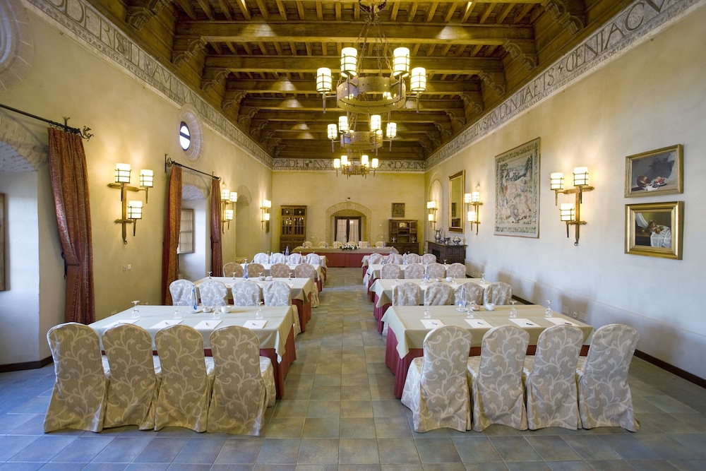 Parador de Plasencia 44/65