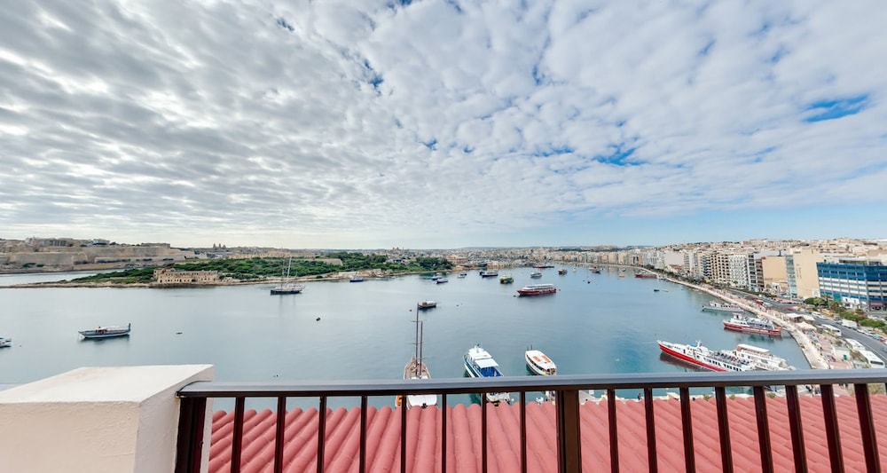 SLIEMA MARINA HOTEL 65/70