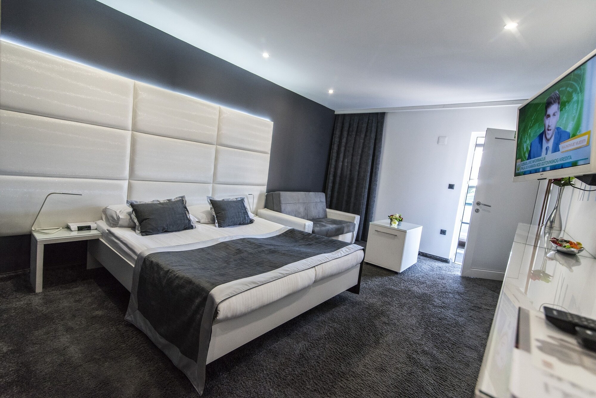 SUPERIOR, DOUBLE BED