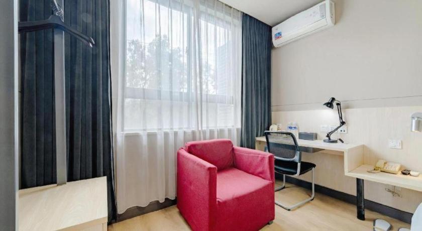 Jinjiang Inn (Shanghai International Tourist Resort Kangxin Highway) 33/50
