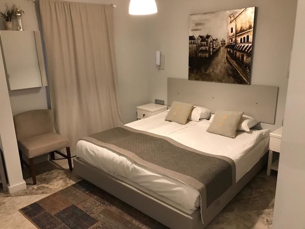 Delight Deluxe Hotel & Spa 9/66