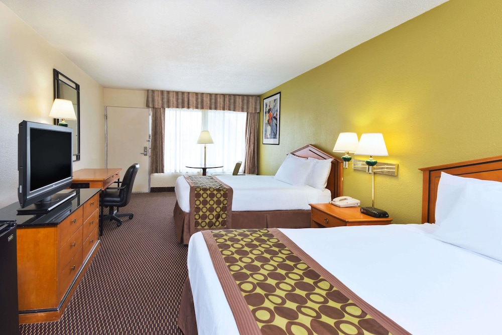 Ramada By Wyndham Pikesville Baltimore North 9/42