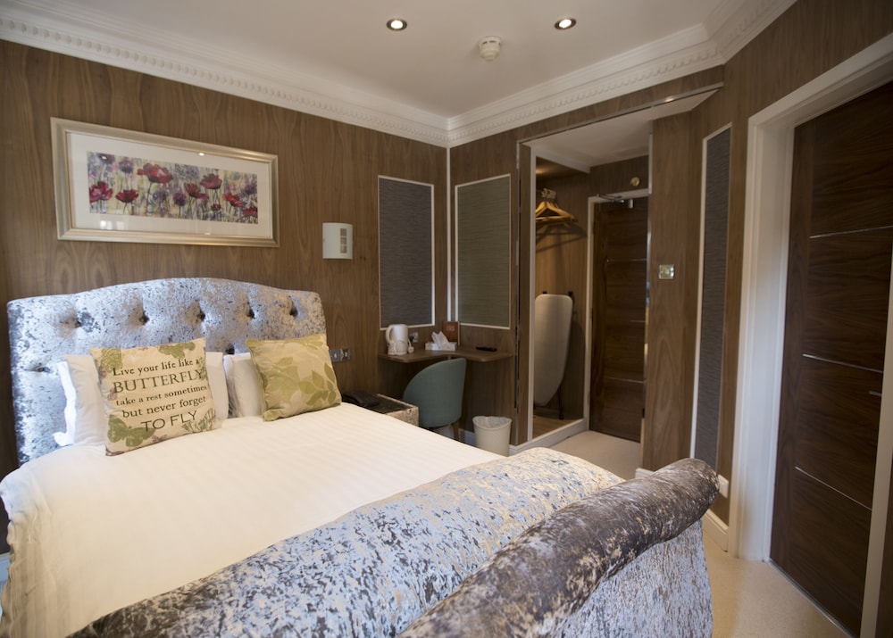 The Cheshire Hotel 10/42