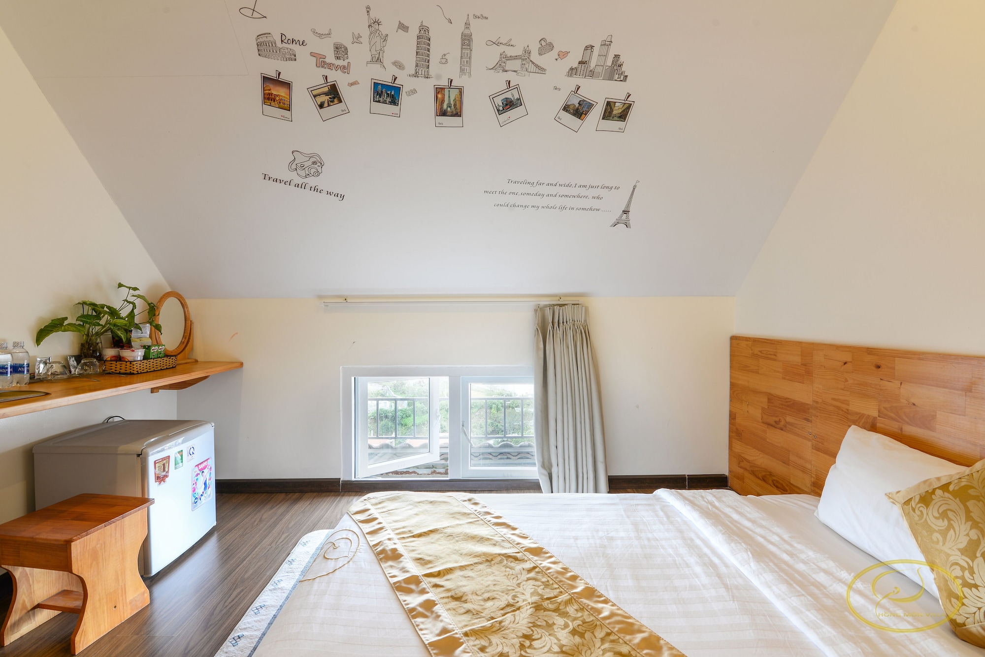 SUPERIOR, KING BED