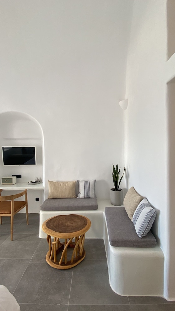 Nomikos Villas 28/46