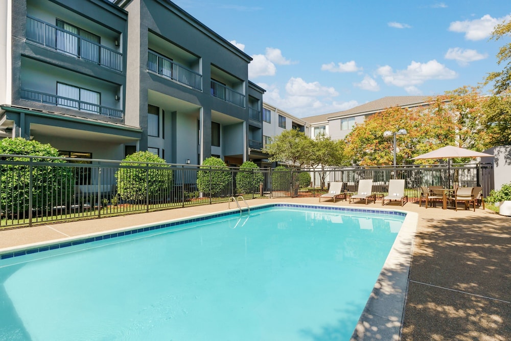 Courtyard Dallas Lewisville 5/45