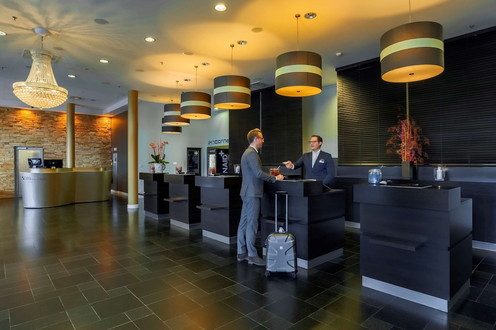 listing card gallery
