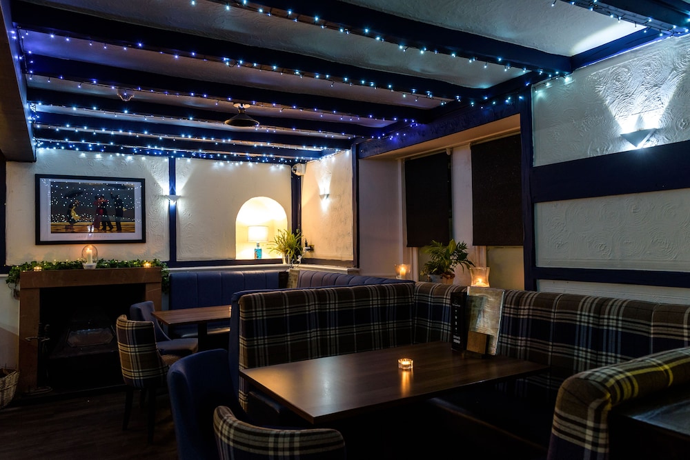 The Crown Hotel 5/32