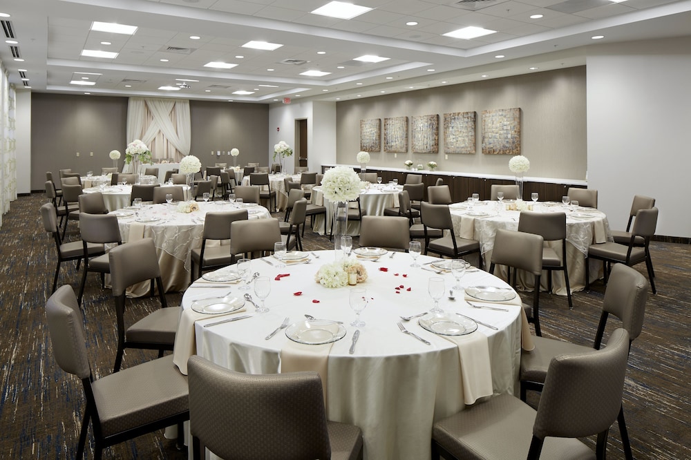 Hyatt House Pittsburgh Bloomfield Shadyside 58/63