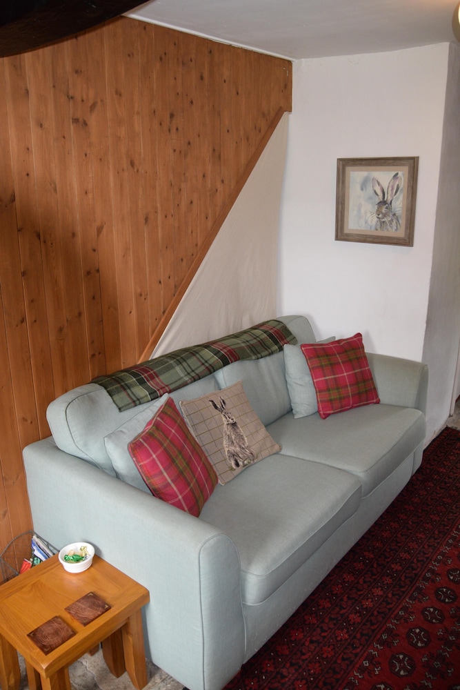 Sweetbriar Cottage B&B 11/49