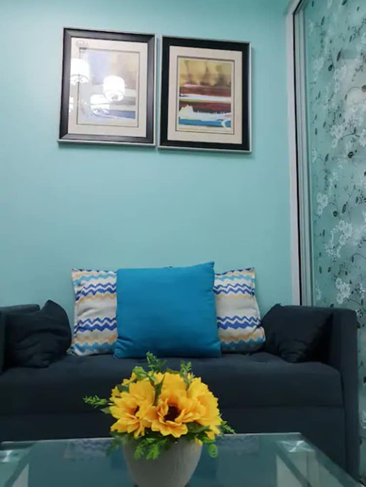 Azure Luxury Beach Suites By Vacationsph 35/50