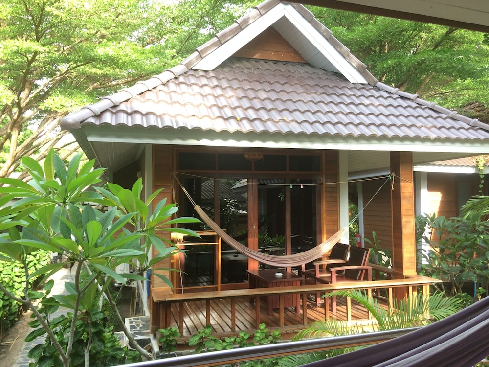 Pen's Bungalow photo1