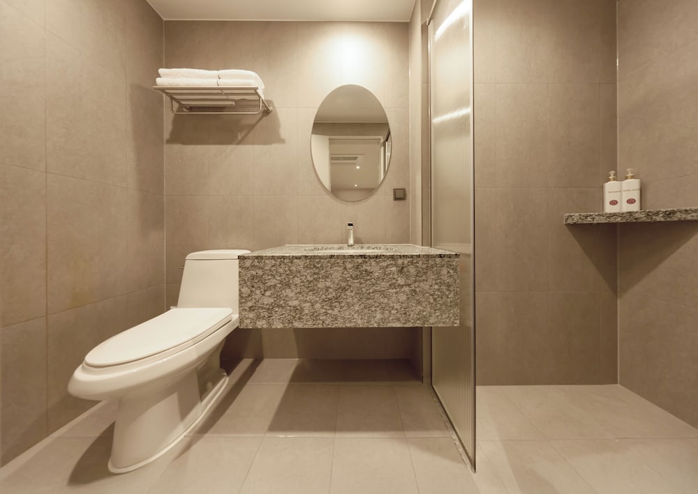 Capace Hotel 69/73
