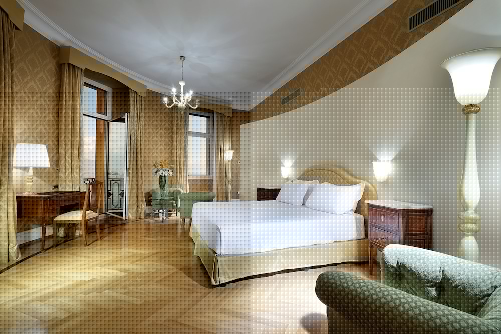 Eurostars Hotel Excelsior 4/76
