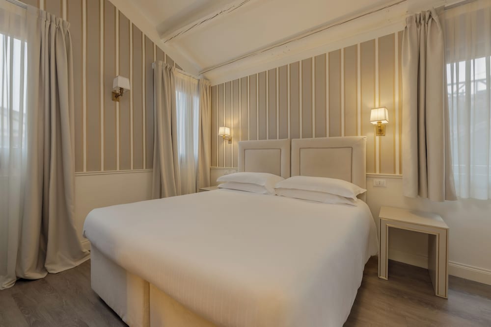 COMFORT, DOUBLE BED