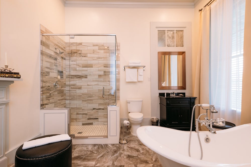 جناح غراند بسرير كينج، Ye Kendall Inn 4/4