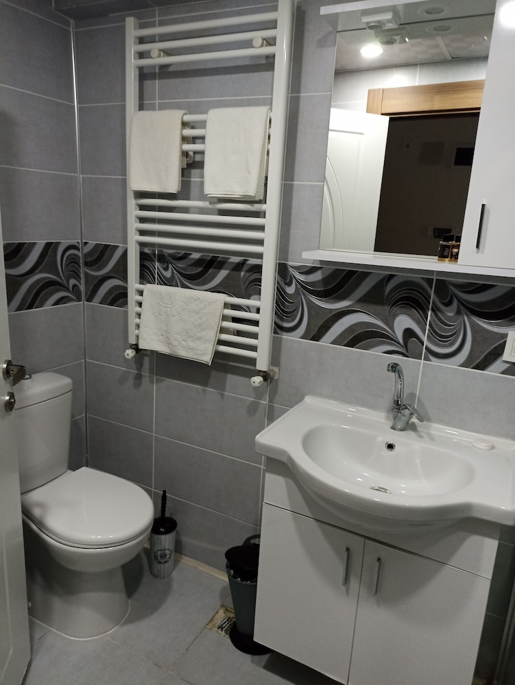 Udi Hotel 40/47