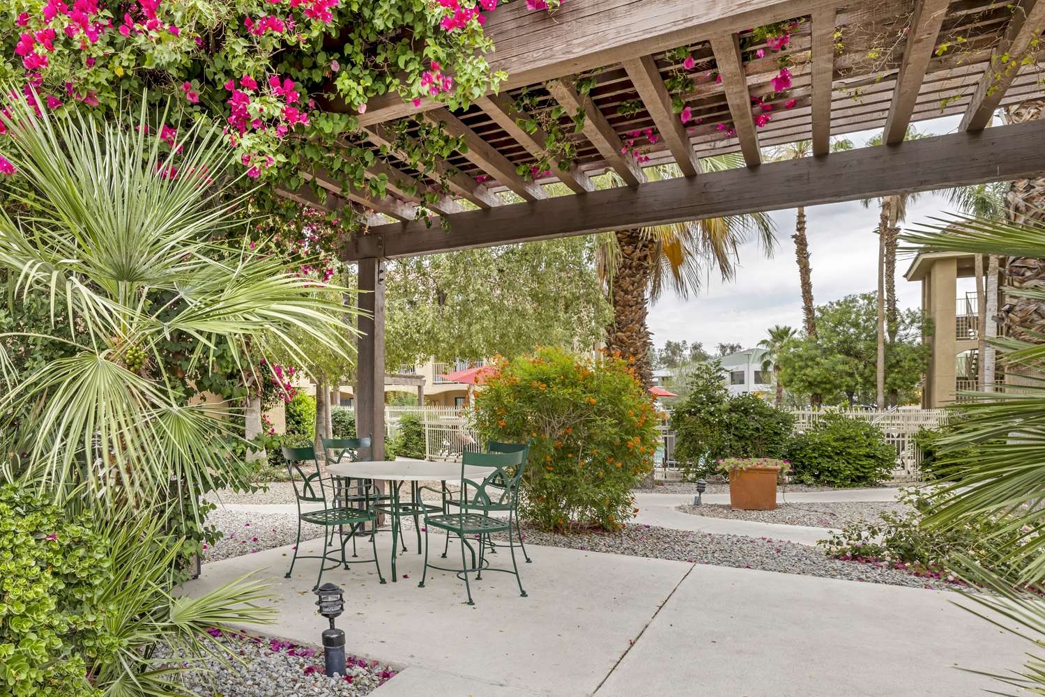 Best Western Plus Palm Desert Resort 42/43