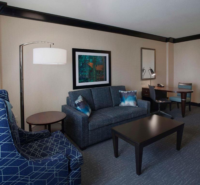 2 Rooms, Suite, 2 Queen Beds, Sofa, Accessible