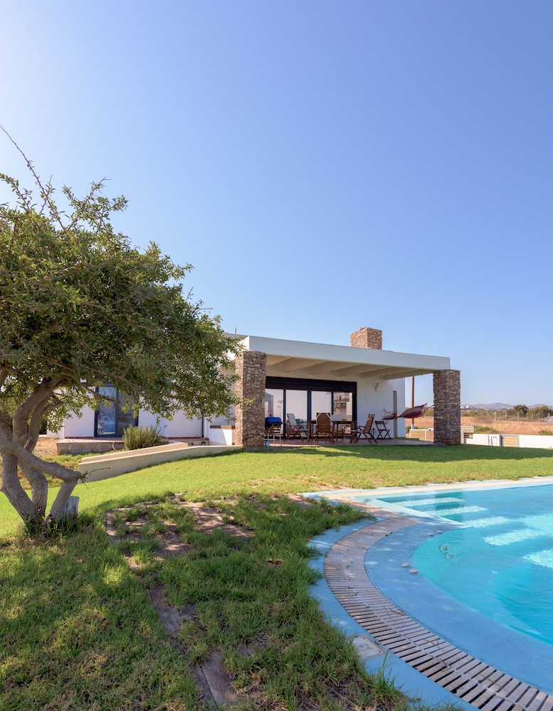 Cristelia Luxury Sea Front And Pool Villa 32/41