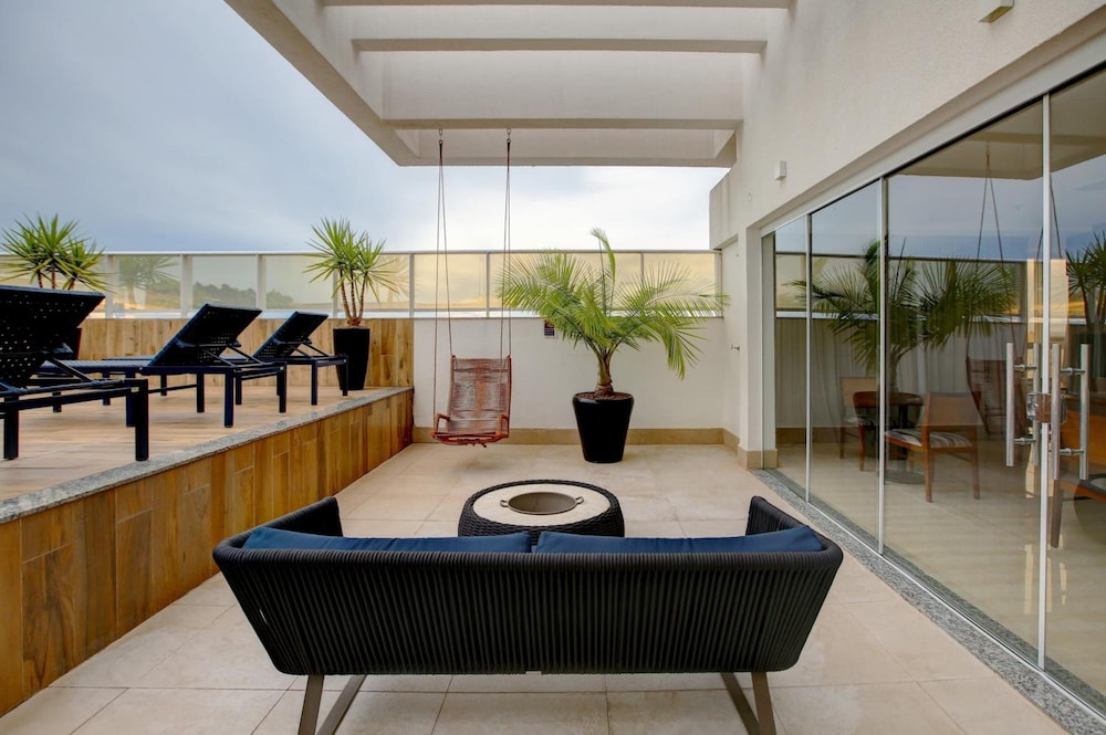 Advanced Business & Flats Hotel 42/46
