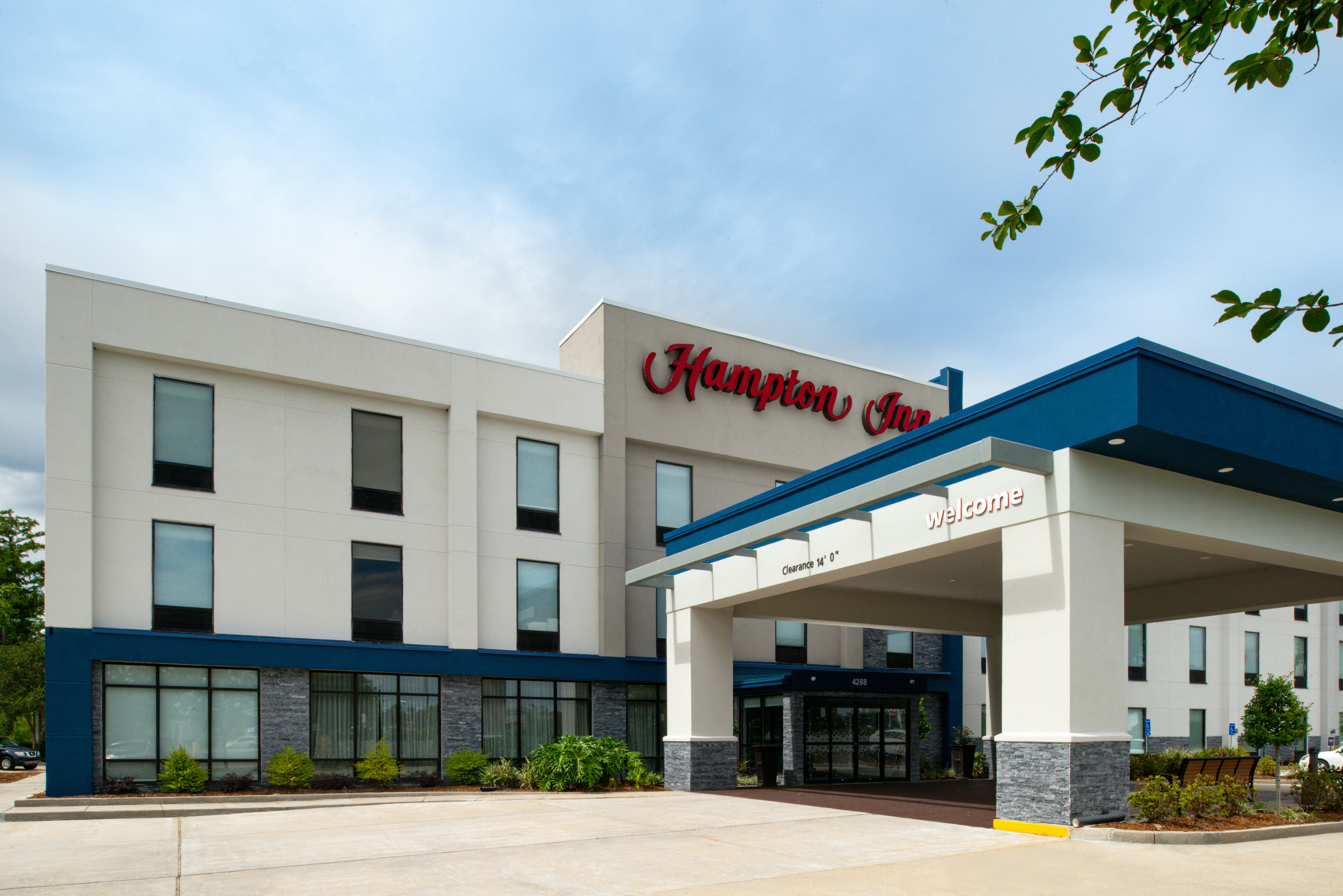 Hampton Inn Laplace 2/45