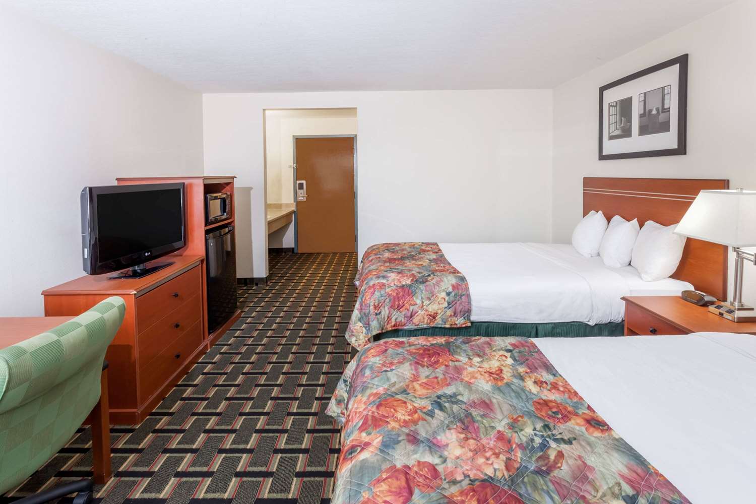 Fairbridge Inn Express Decatur IL 10/34