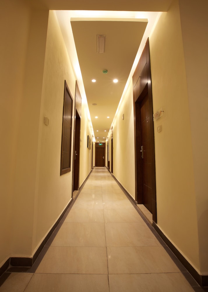 Lujain Hotel Suites 26/50