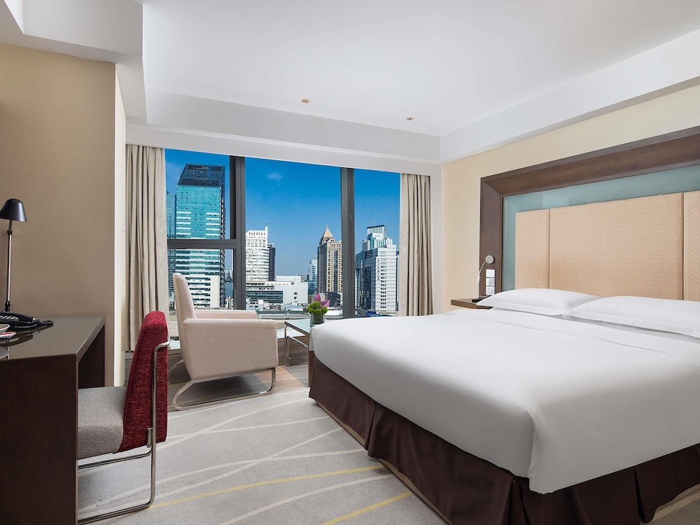 غرفة قياسية بسرير كينج، Novotel Nanjing Central Suning 6/10