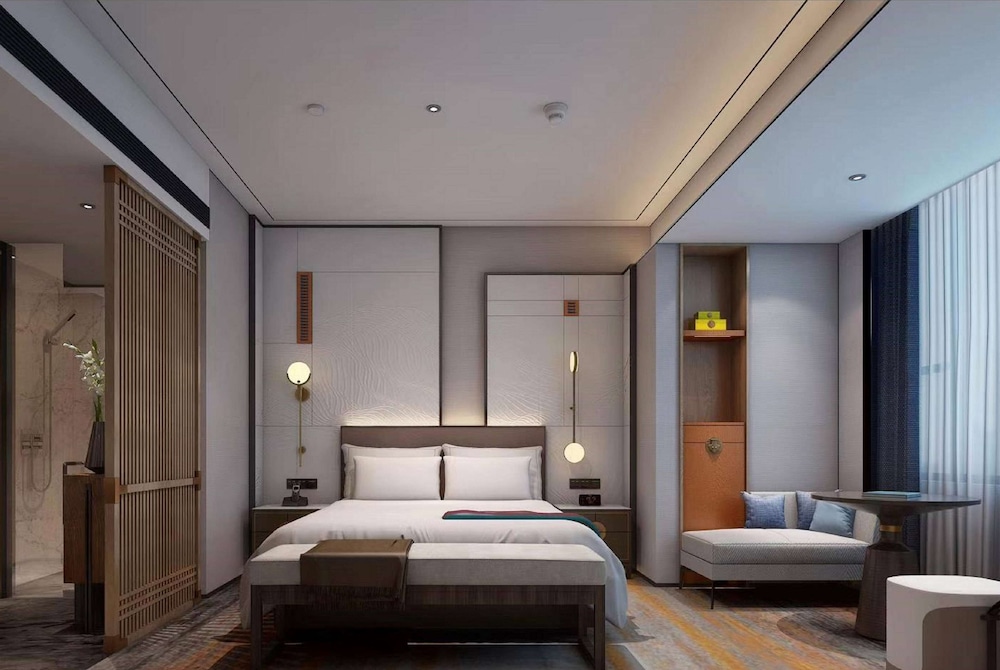 EXECUTIVE, KING BED, SMOKING