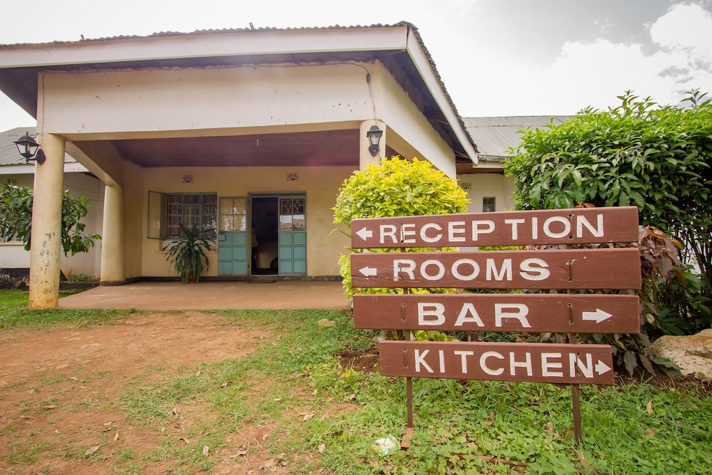 Engo Airport Resort Kitale photo1