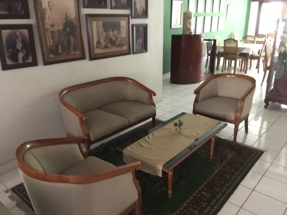 Paniisan Hotel 13/24
