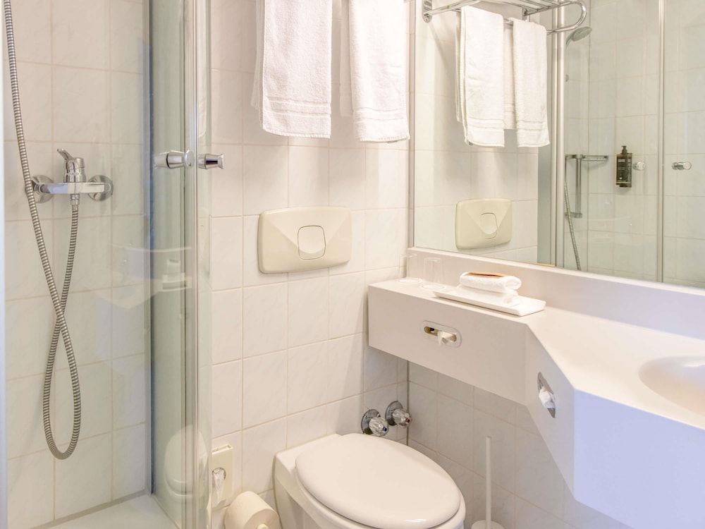 Mercure Hotel Frankfurt Airport Langen 46/49